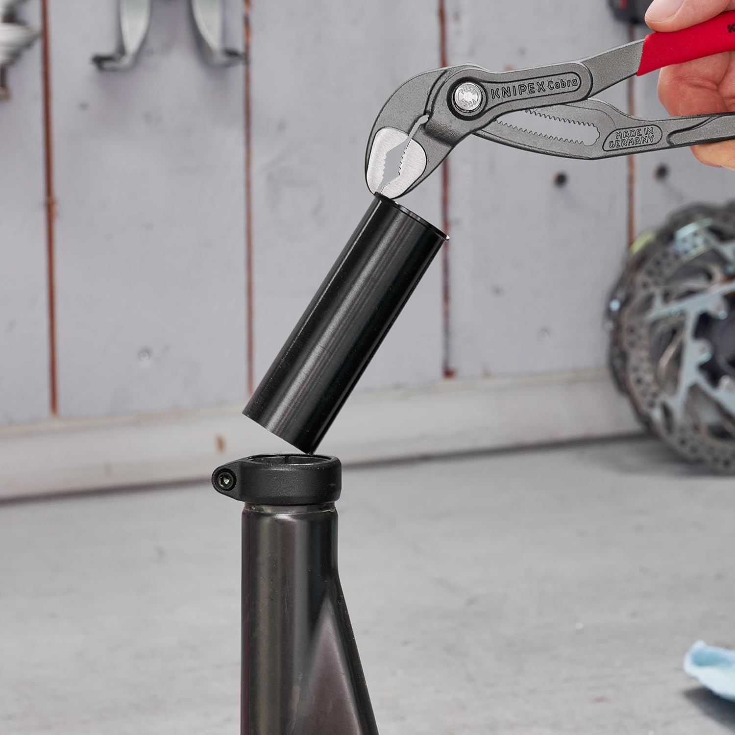 Knipex Cobra in use